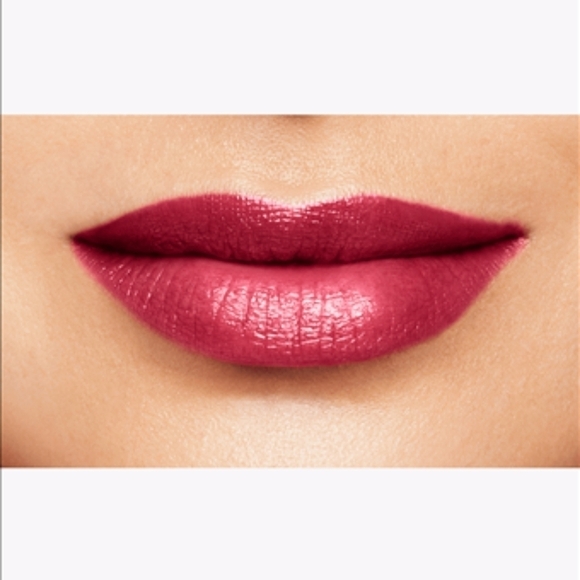 Mary Kay Scarlet Red Gel Semi-Shine Lipstick - Picture 4 of 11